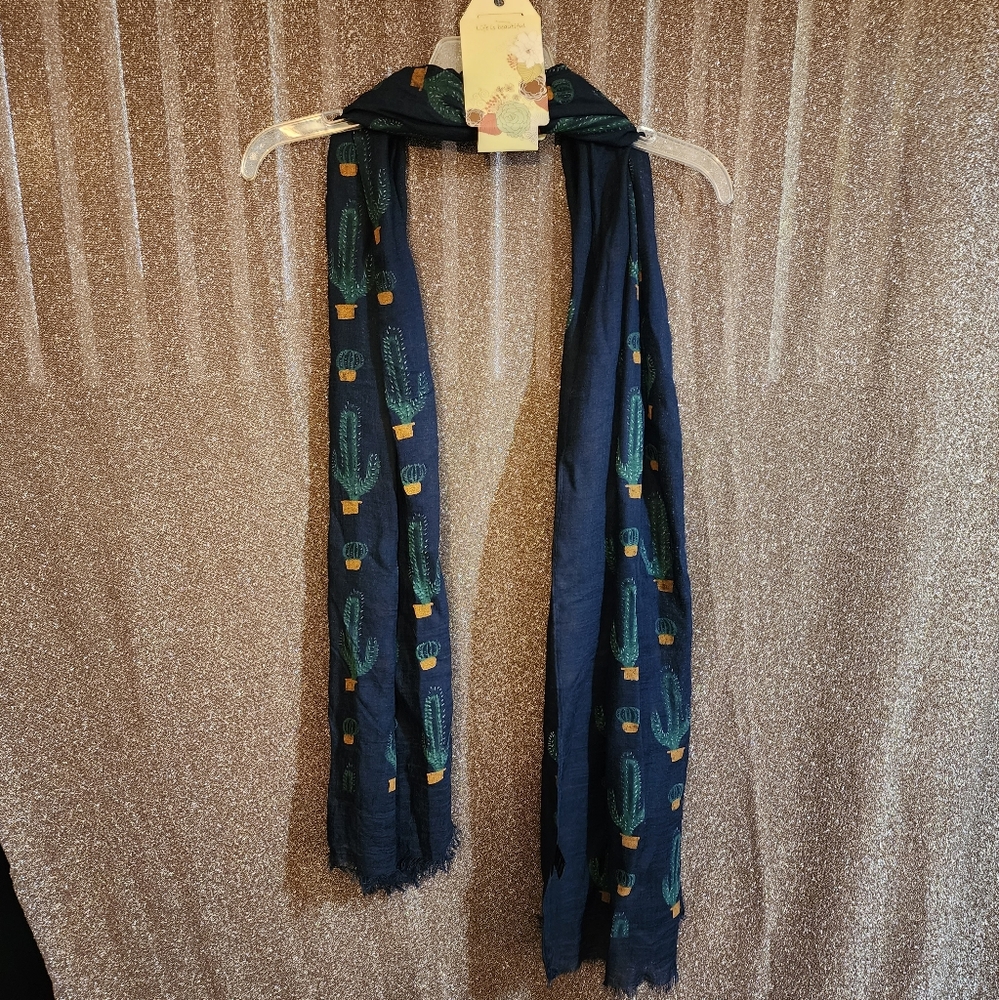 Cactus scarf